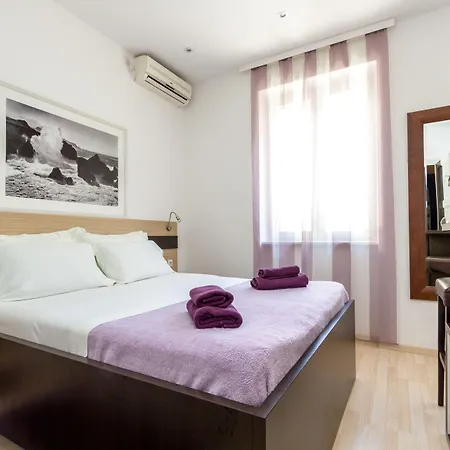 Bed and breakfast Aspalathos Split