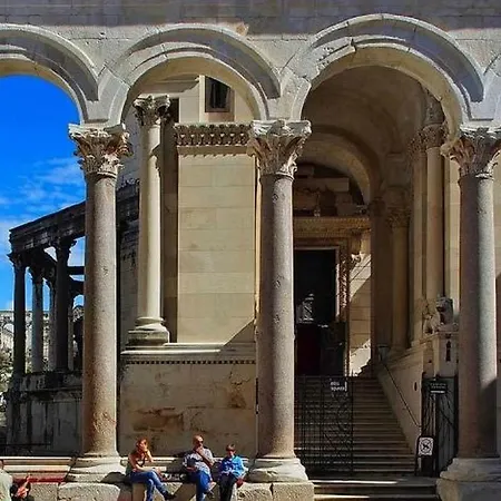 Aspalathos Bed and breakfast 3*