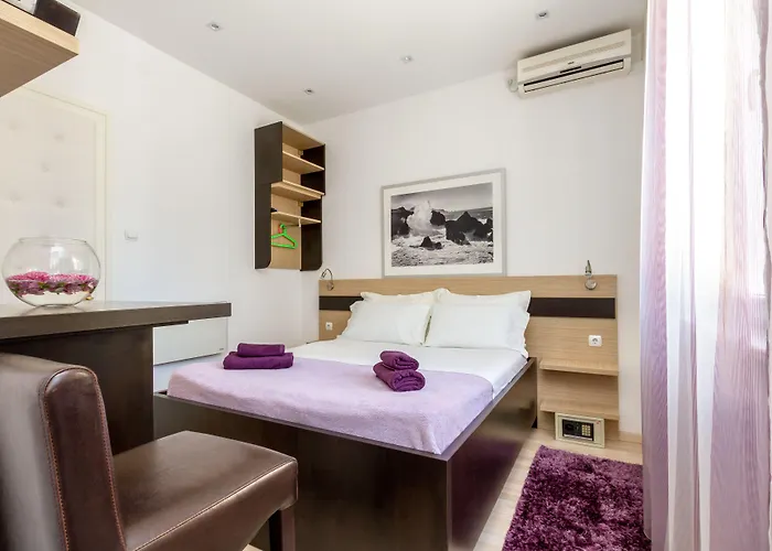 Couette-café Aspalathos 3*