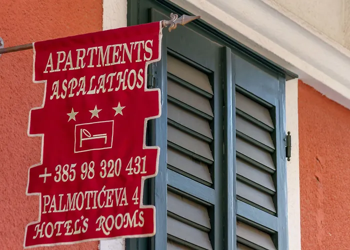 Aspalathos Couette-café 3*