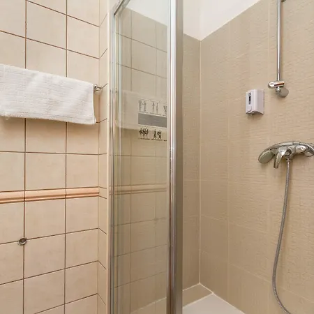 阿斯帕拉陶斯公寓酒店 3* 斯普利特