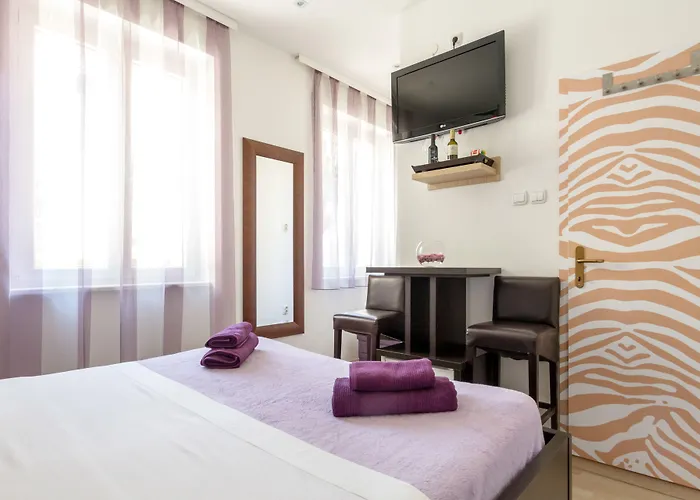 阿斯帕拉陶斯公寓酒店