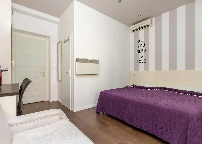 阿斯帕拉陶斯公寓酒店 3* 斯普利特