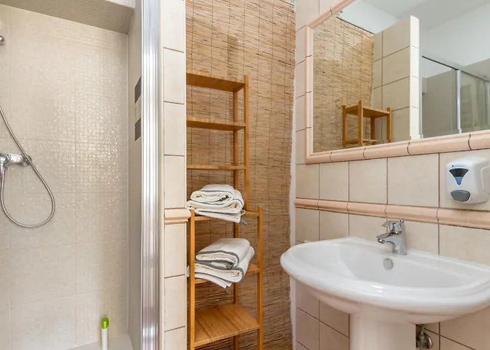 阿斯帕拉陶斯公寓酒店