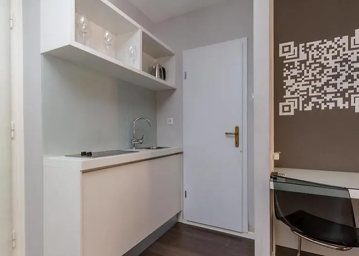 阿斯帕拉陶斯公寓酒店 3*